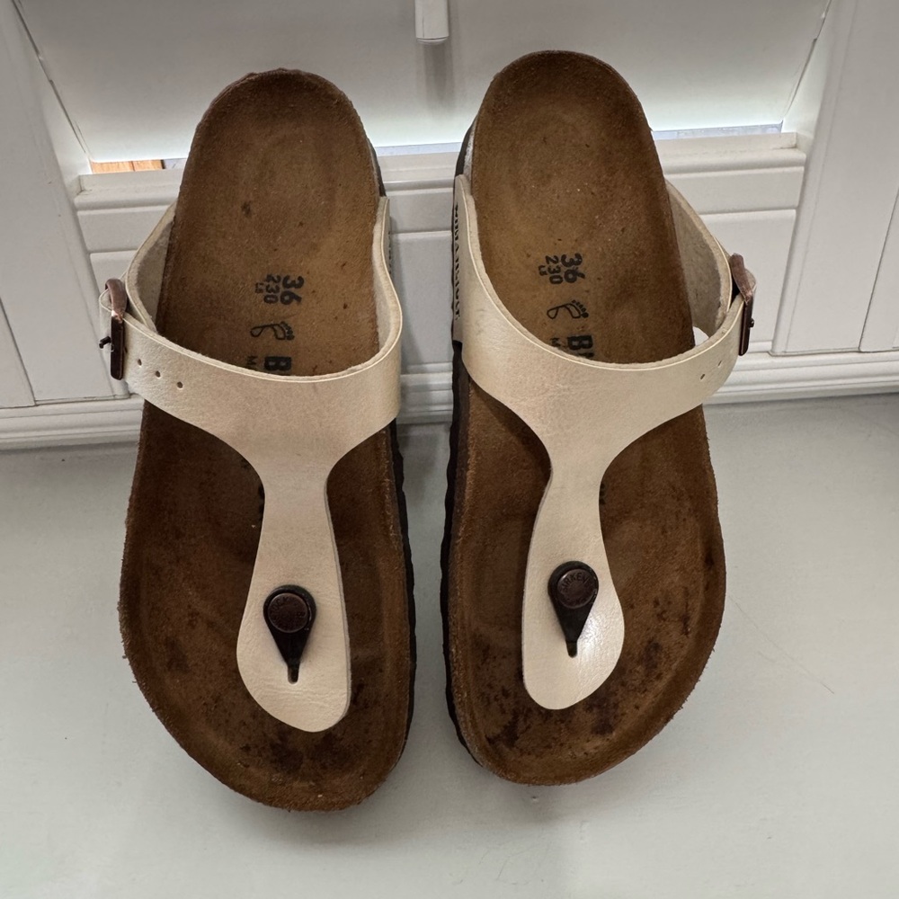Birkenstock Ecru Thong Sandals - Picture 4 of 8